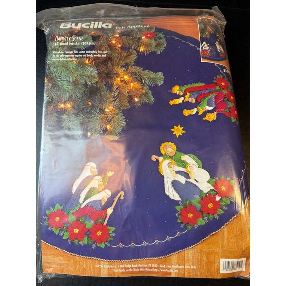 Bucilla Christmas Felt Applique Tree Skirt Kit 83419 Nativity Scene 43" NOS - Picture 6 of 7